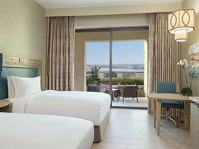 Hiltonpic04